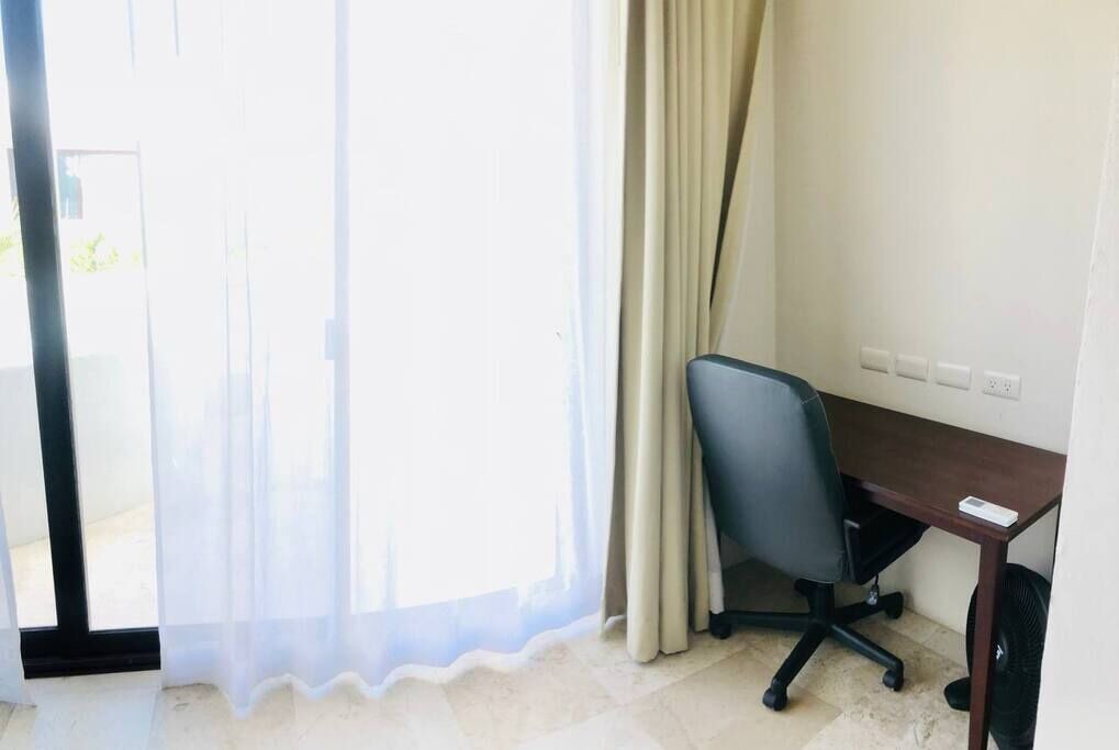 Photo of Bedroom in Francisco Uh May