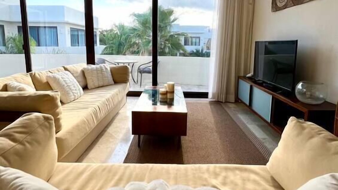 Photo of Livingroom in Francisco Uh May