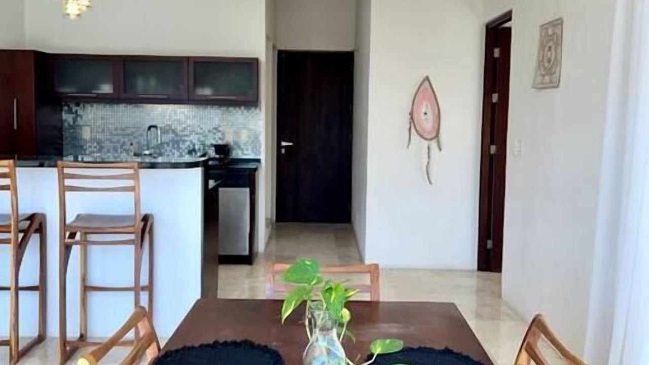 Photo of Bedroom in Francisco Uh May