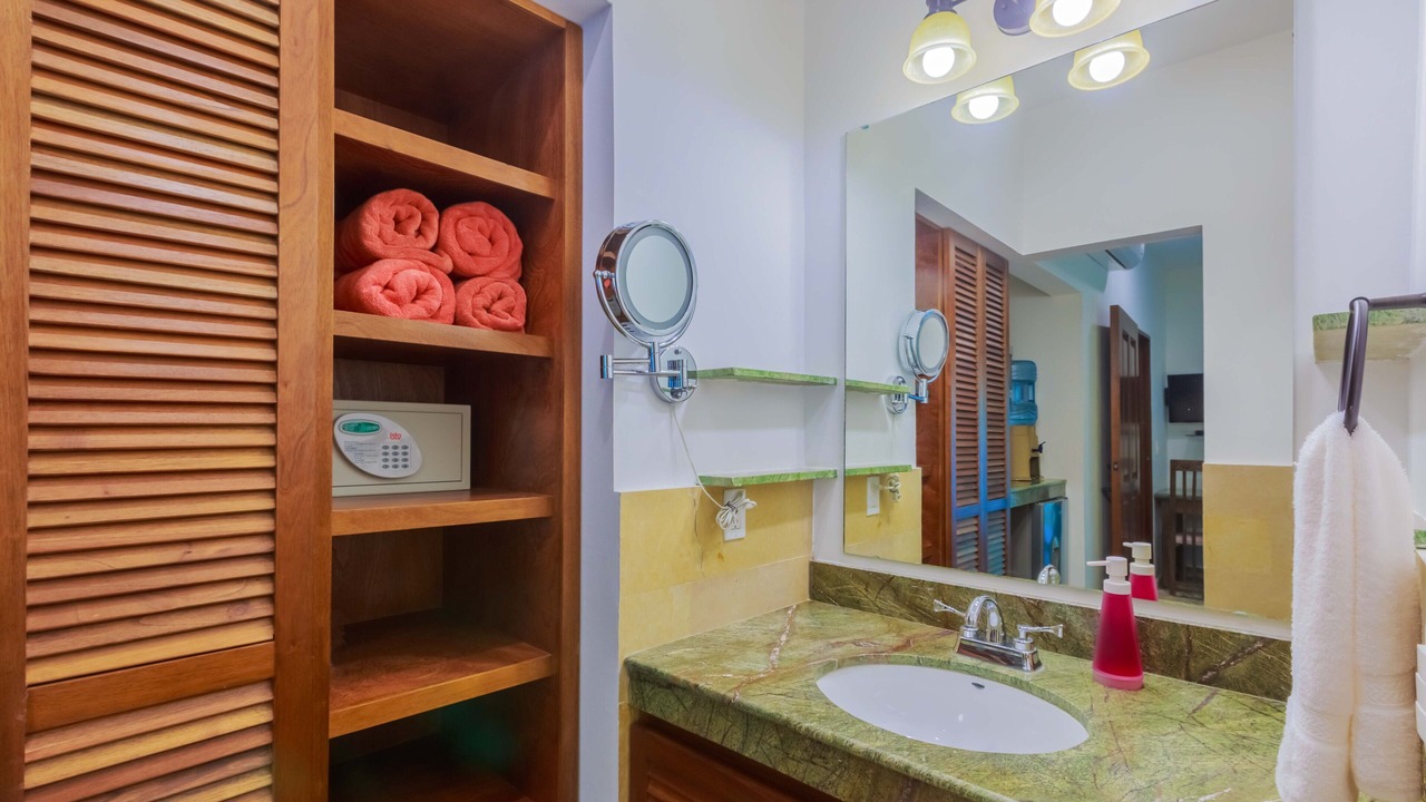 Photo of Bathroom in Colonia Salina Chica