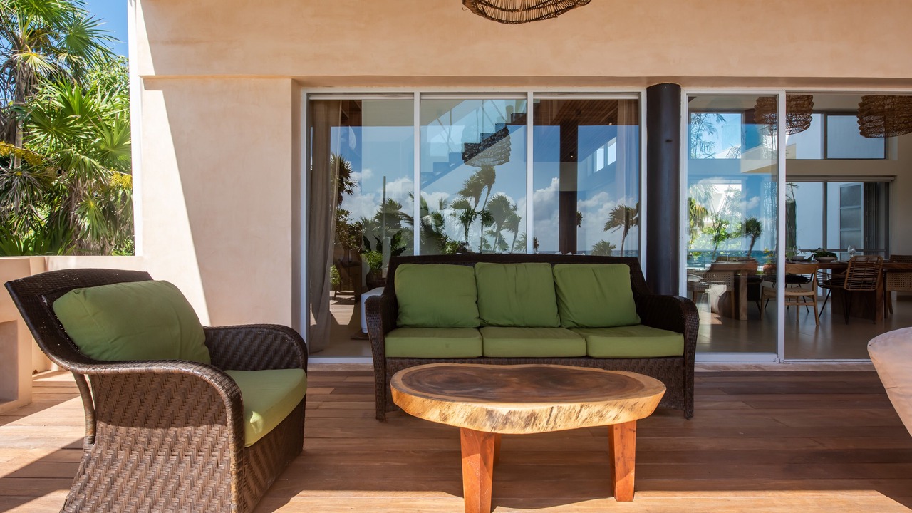 Photo of Patio Balcony in Soliman Bay