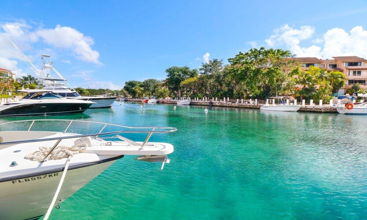 Photo of Others in Puerto Aventuras