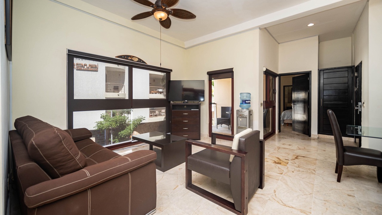 Photo of Livingroom in Downtown