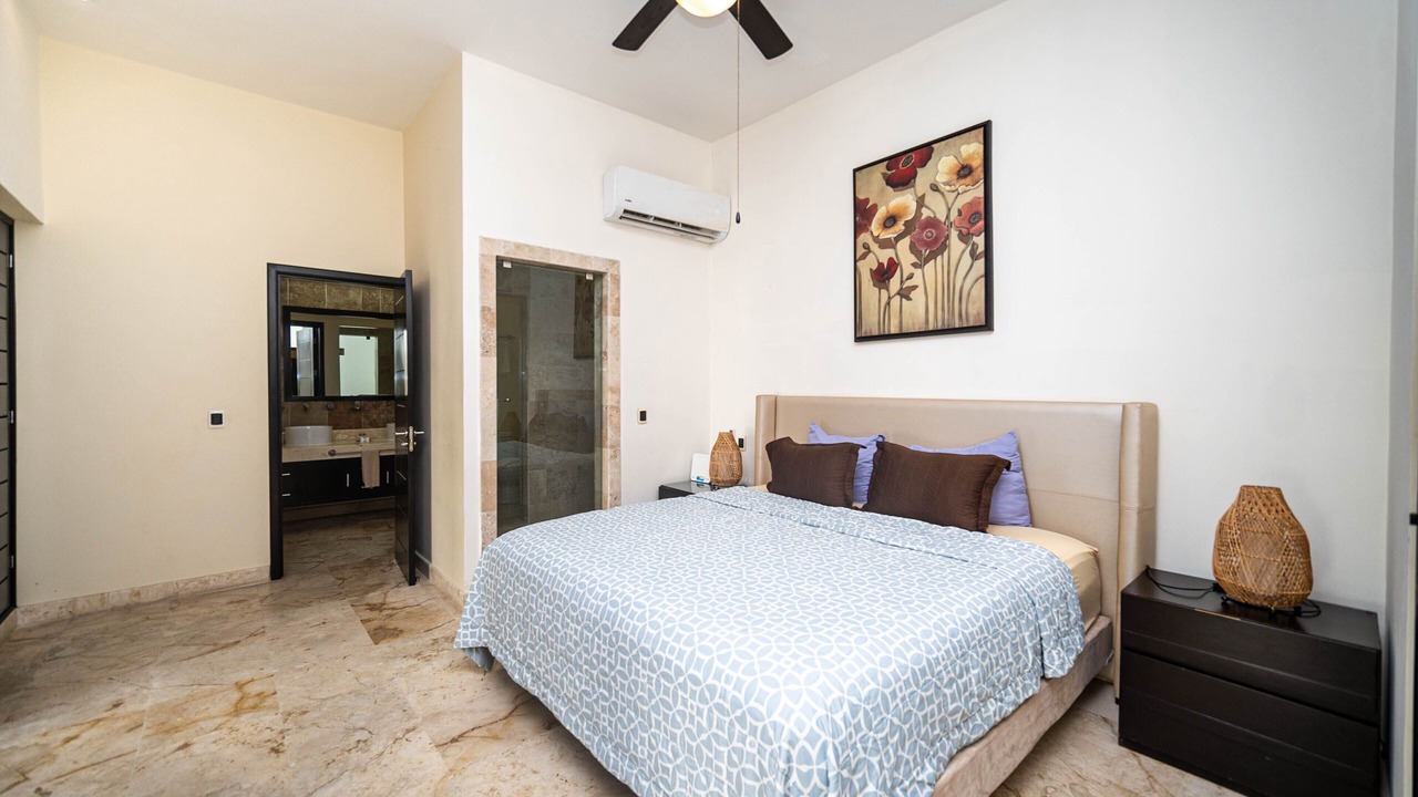 Photo of Bedroom in Downtown