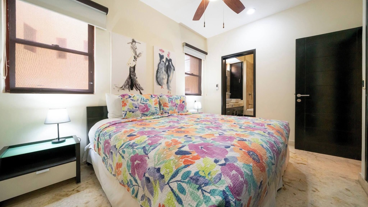 Photo of Bedroom in Downtown