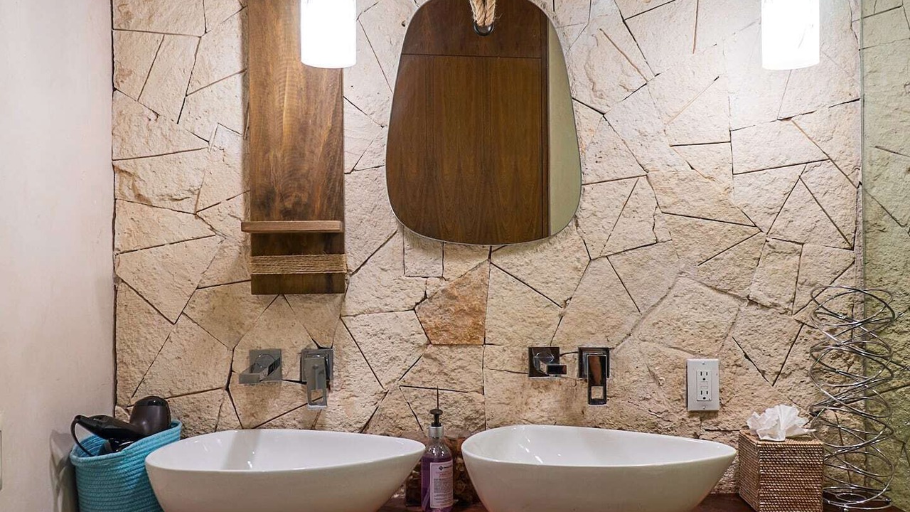 Photo of Bathroom in Zama