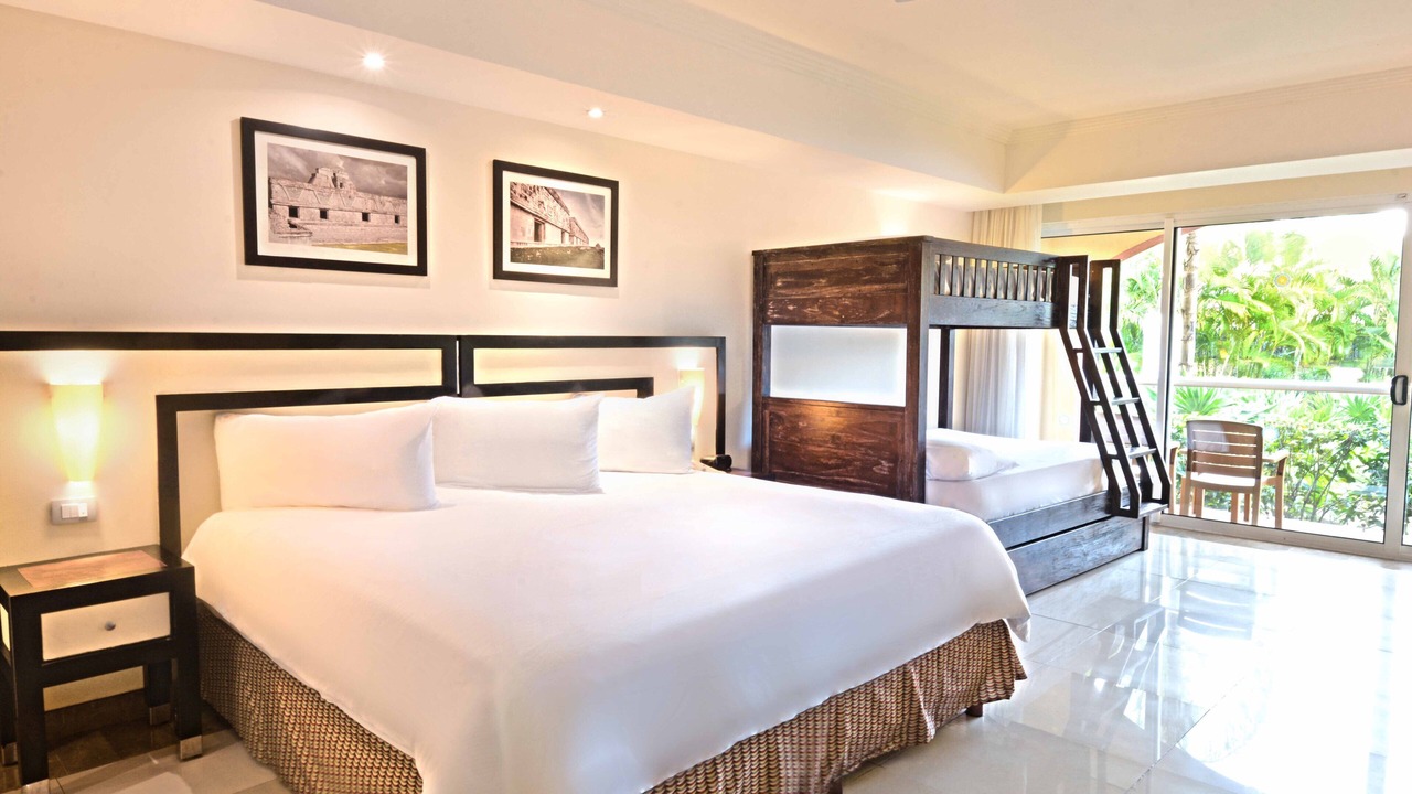 Photo of Bedroom in Playacar Zona Hotelera