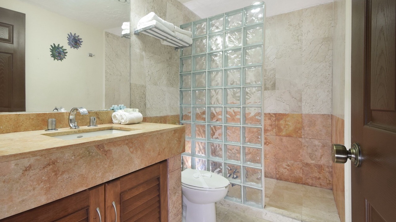 Photo of Bathroom in Playacar Fase I