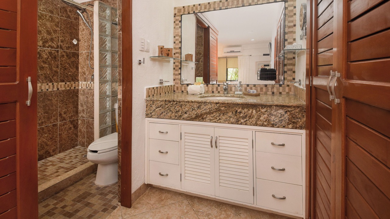 Photo of Bathroom in Playacar Fase I