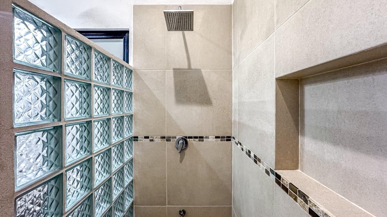 Photo of Bathroom in Colonia Meteorologico