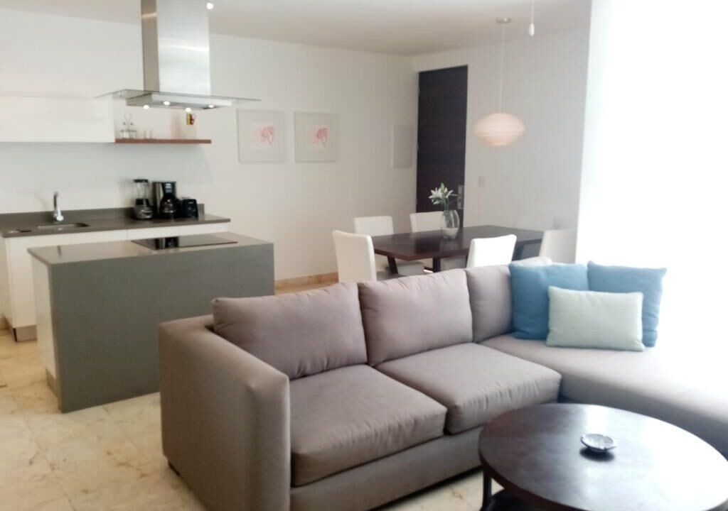 Photo of Livingroom in 12th Street