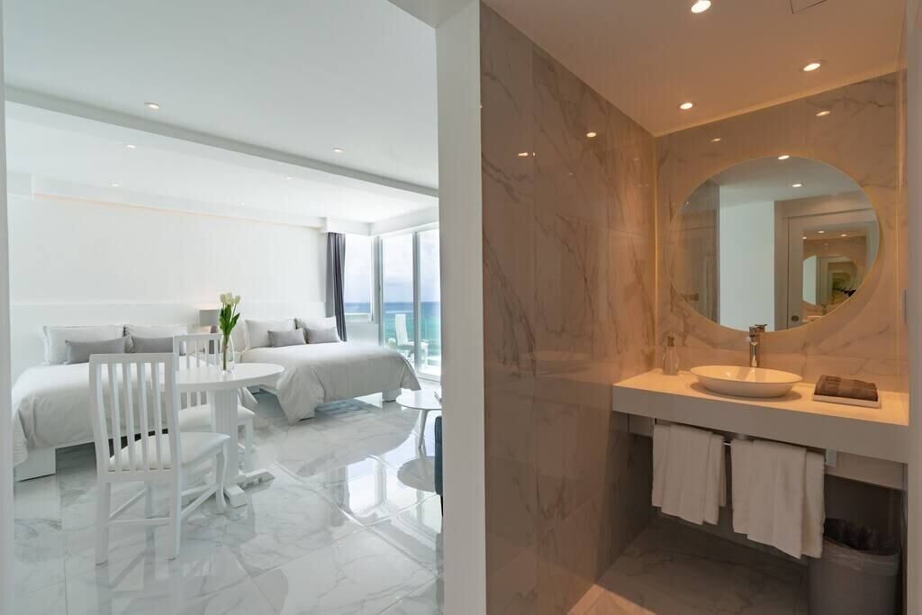 Photo of Bathroom in Zona Hotelera