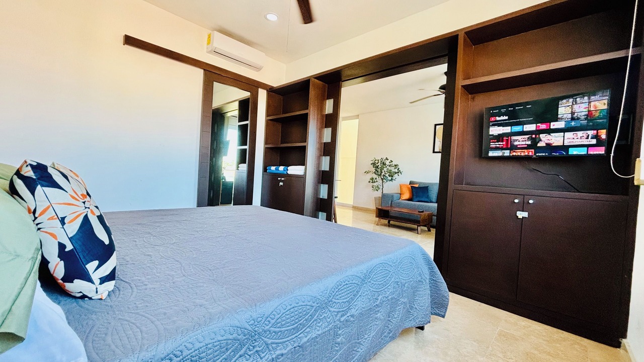 Photo of Bedroom in 12th Street