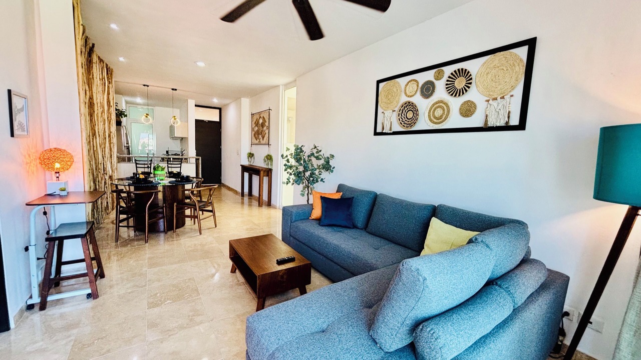 Photo of Livingroom in 12th Street