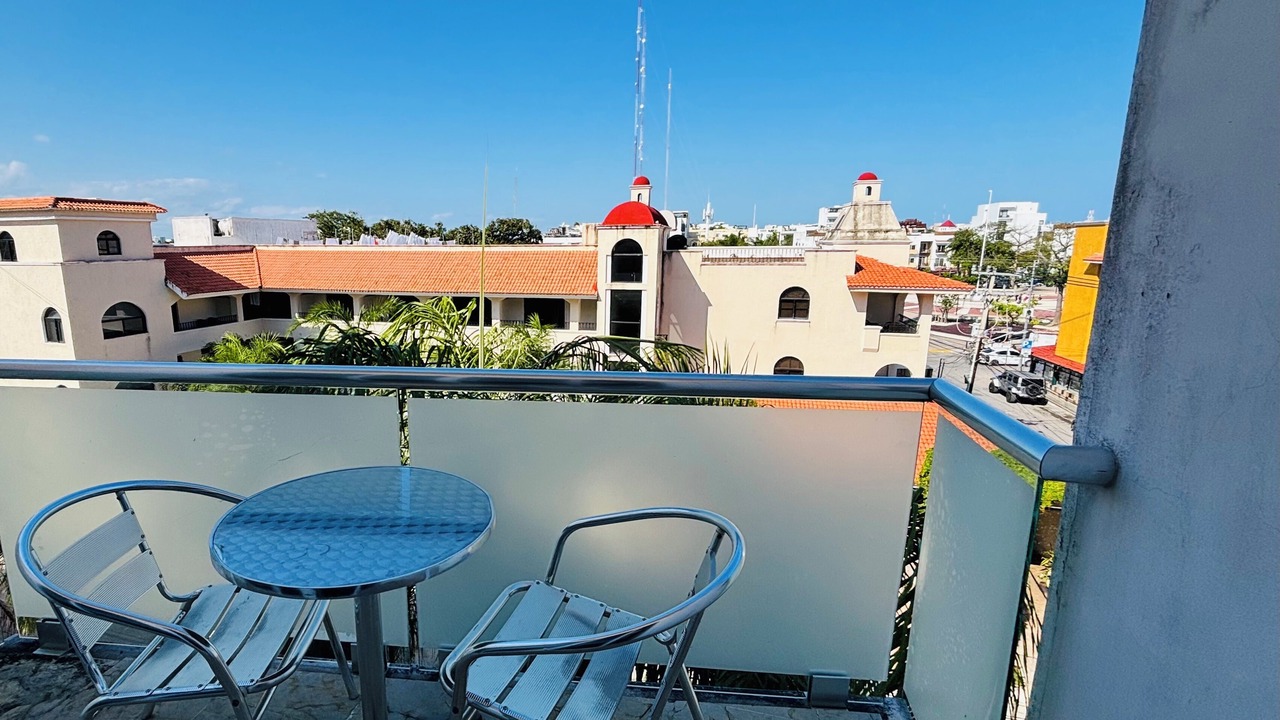 Photo of Outdoor in 12th Street