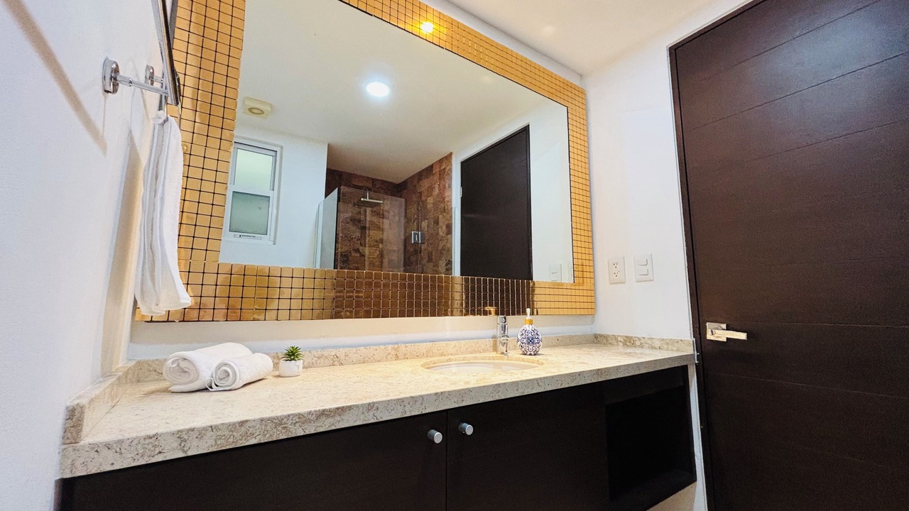 Photo of Bathroom in 12th Street