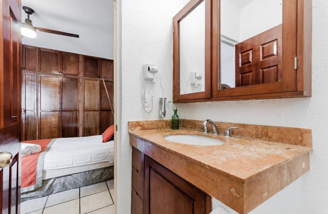 Photo of Bathroom in S.M. 57