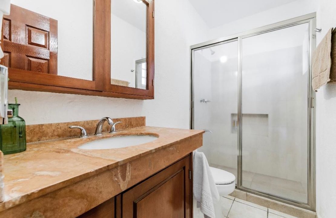 Photo of Bathroom in S.M. 57