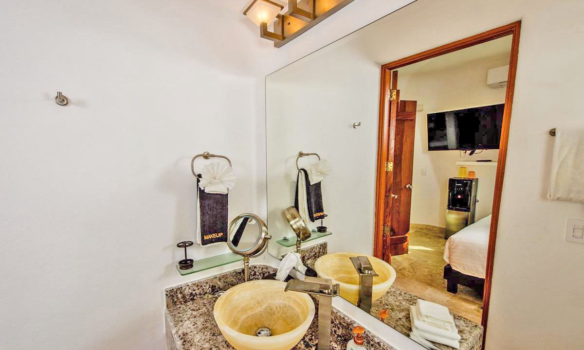 Photo of Bathroom in Soliman Bay