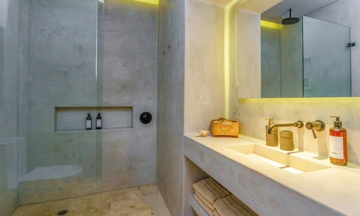 Photo of Bathroom in Zama