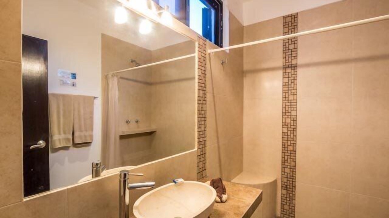 Photo of Bathroom in Colonia Andres