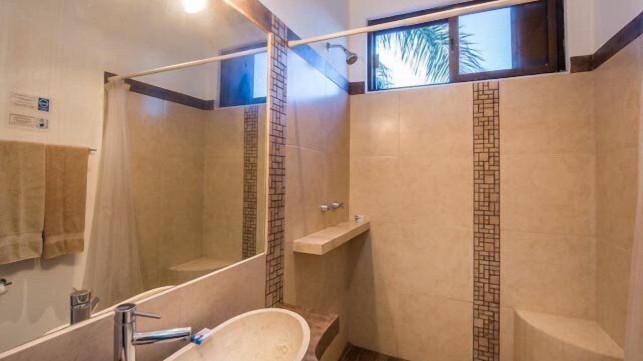 Photo of Bathroom in Colonia Andres