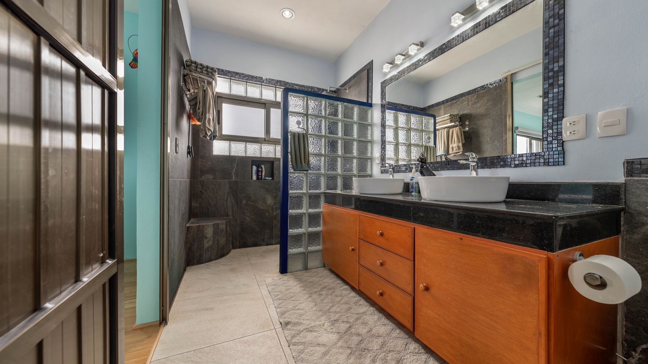 Photo of Bathroom in Centro - Supmza 001