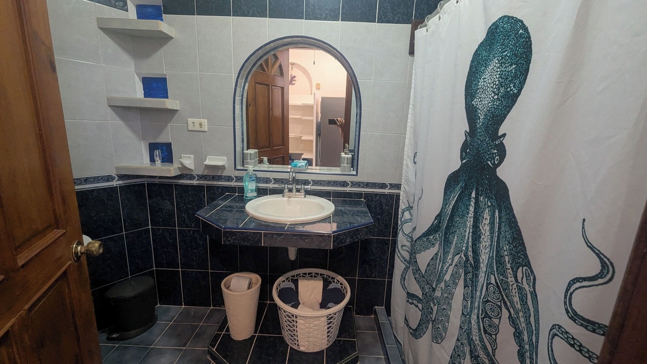 Photo of Bathroom in Colonia Andres