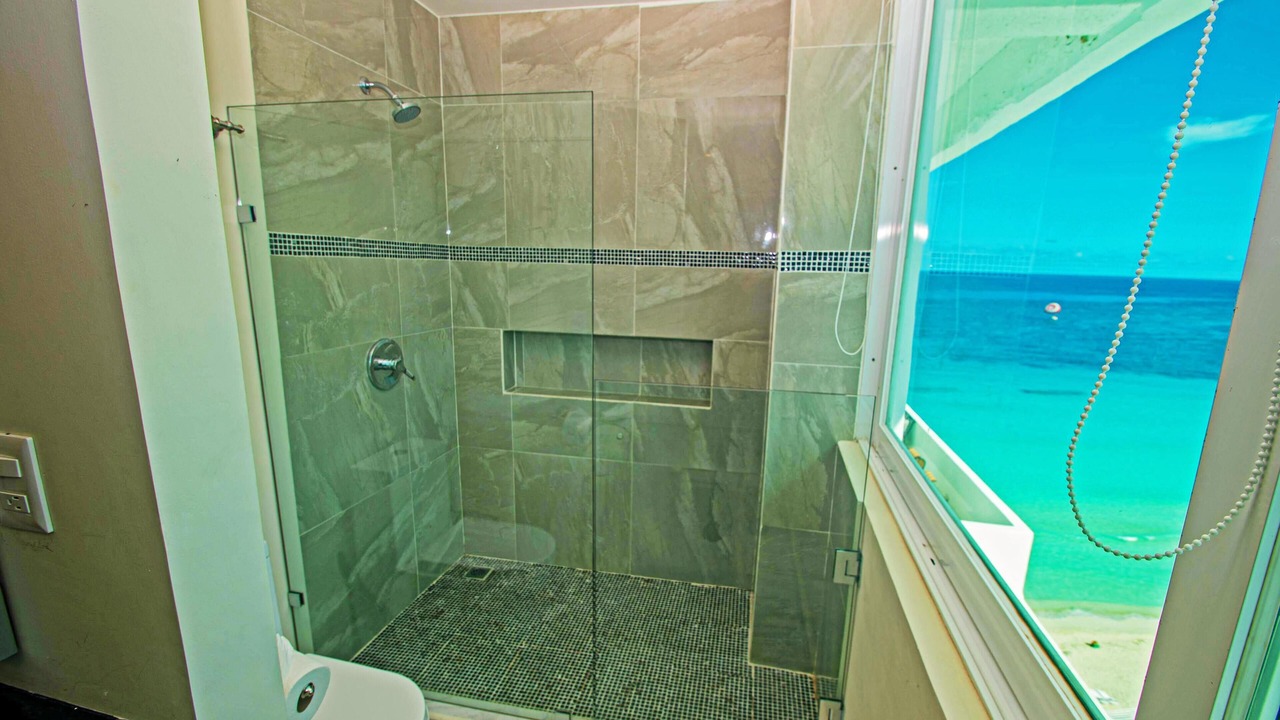 Photo of Bathroom in Zona Hotelera