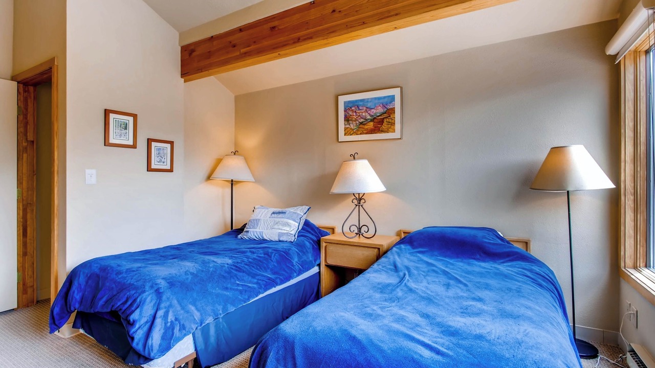 Photo of Bedroom in Lakeside Village