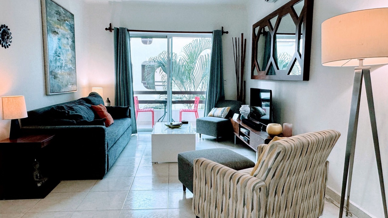 Photo of Livingroom in Downtown