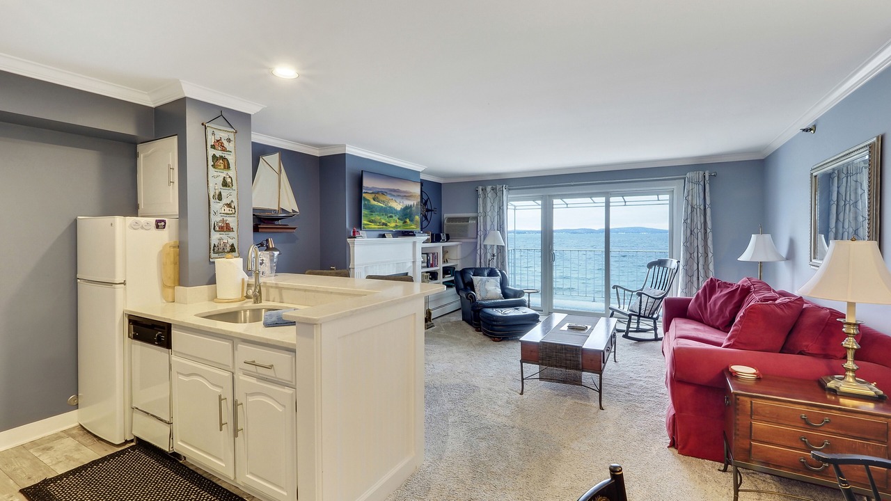 Photo of Livingroom in Boyne City