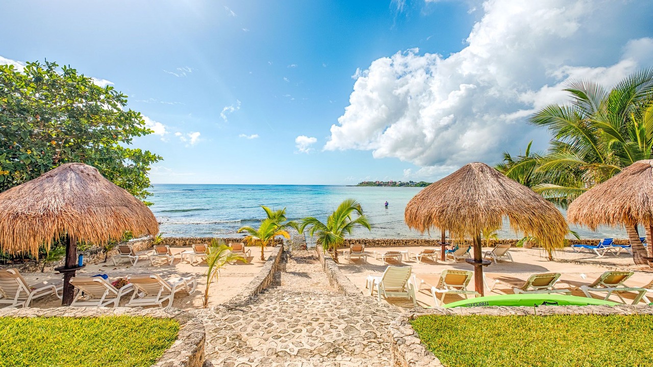 Photo of Others in Akumal