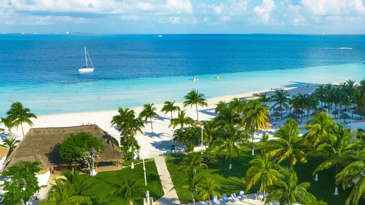 Photo of Others in Punta Cancun