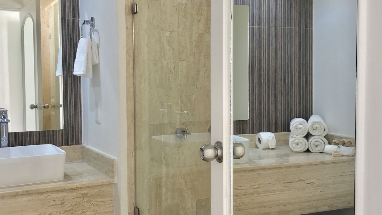 Photo of Bathroom in Zona Hotelera