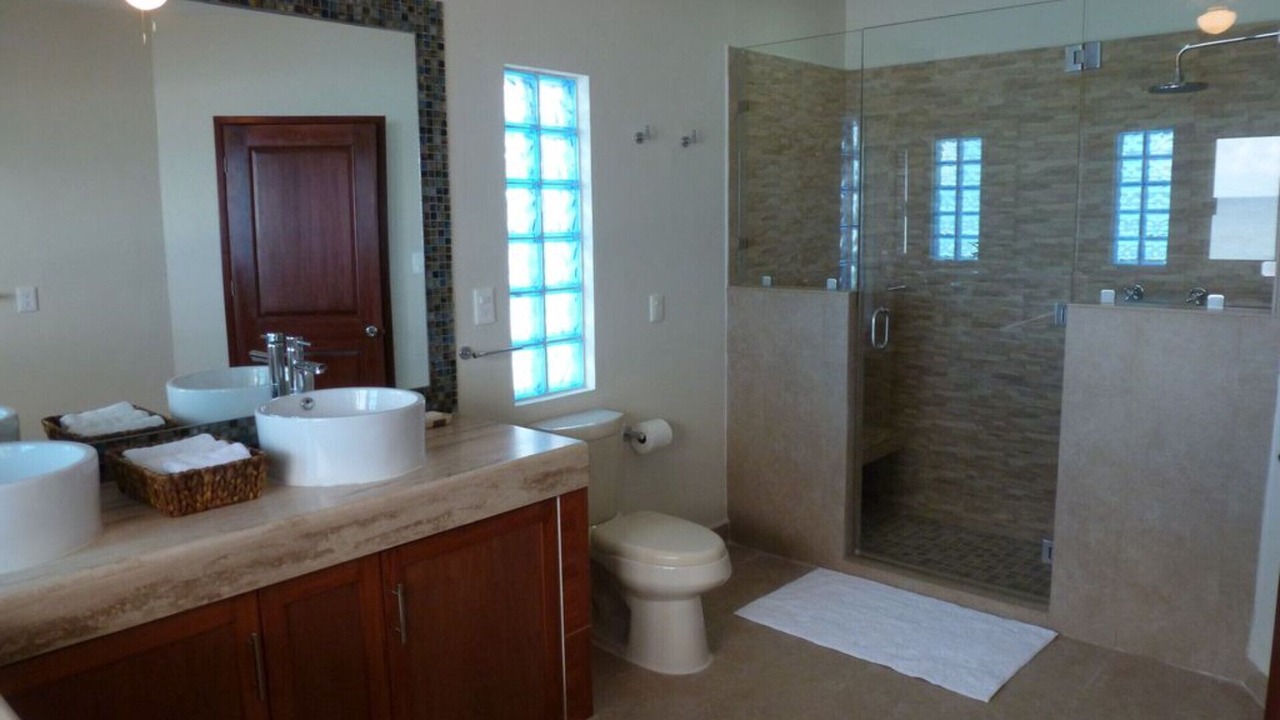 Photo of Bathroom in Salinas