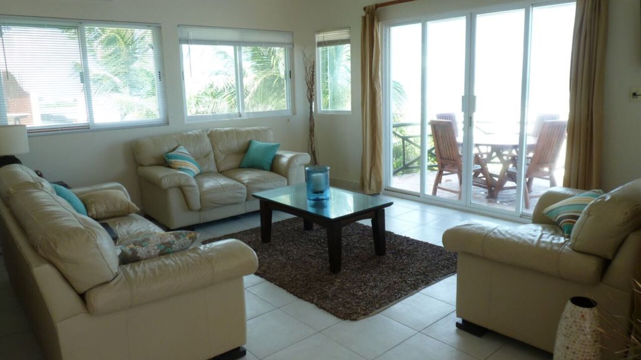 Photo of Livingroom in Salinas
