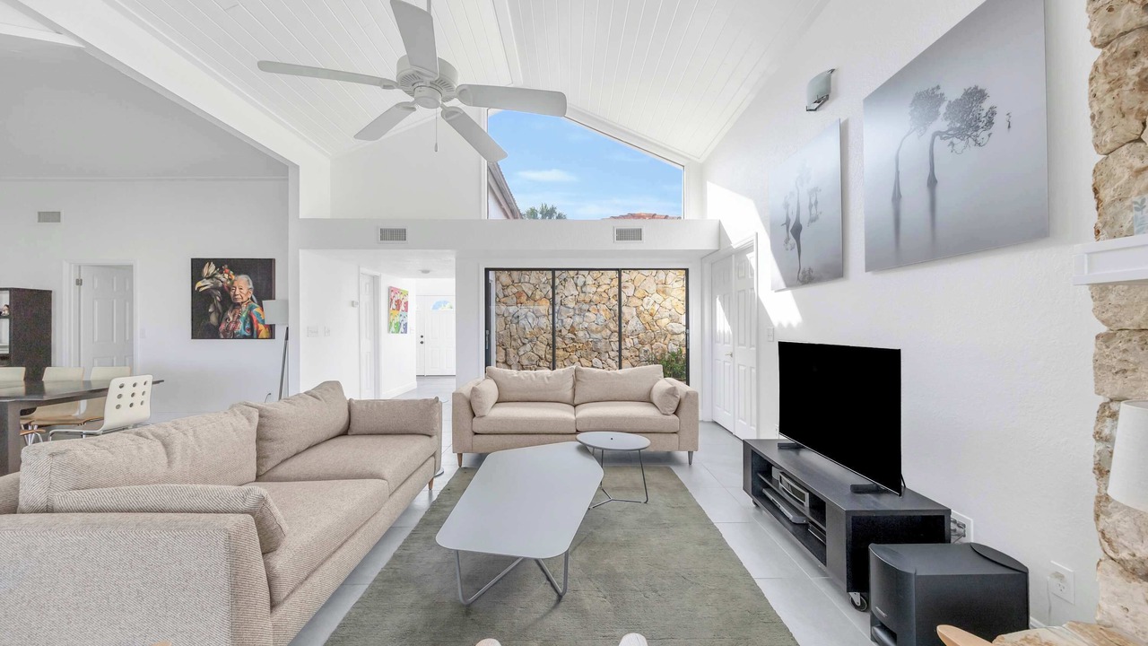 Photo of Livingroom in Clermont
