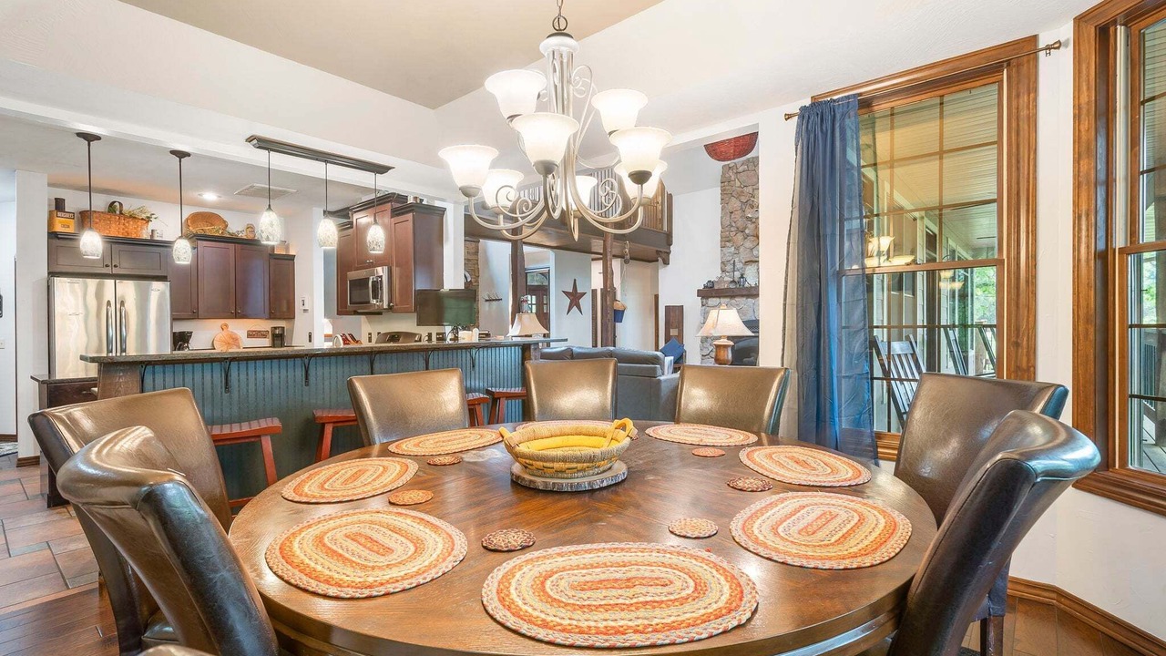 Photo of Others in Blue Eye