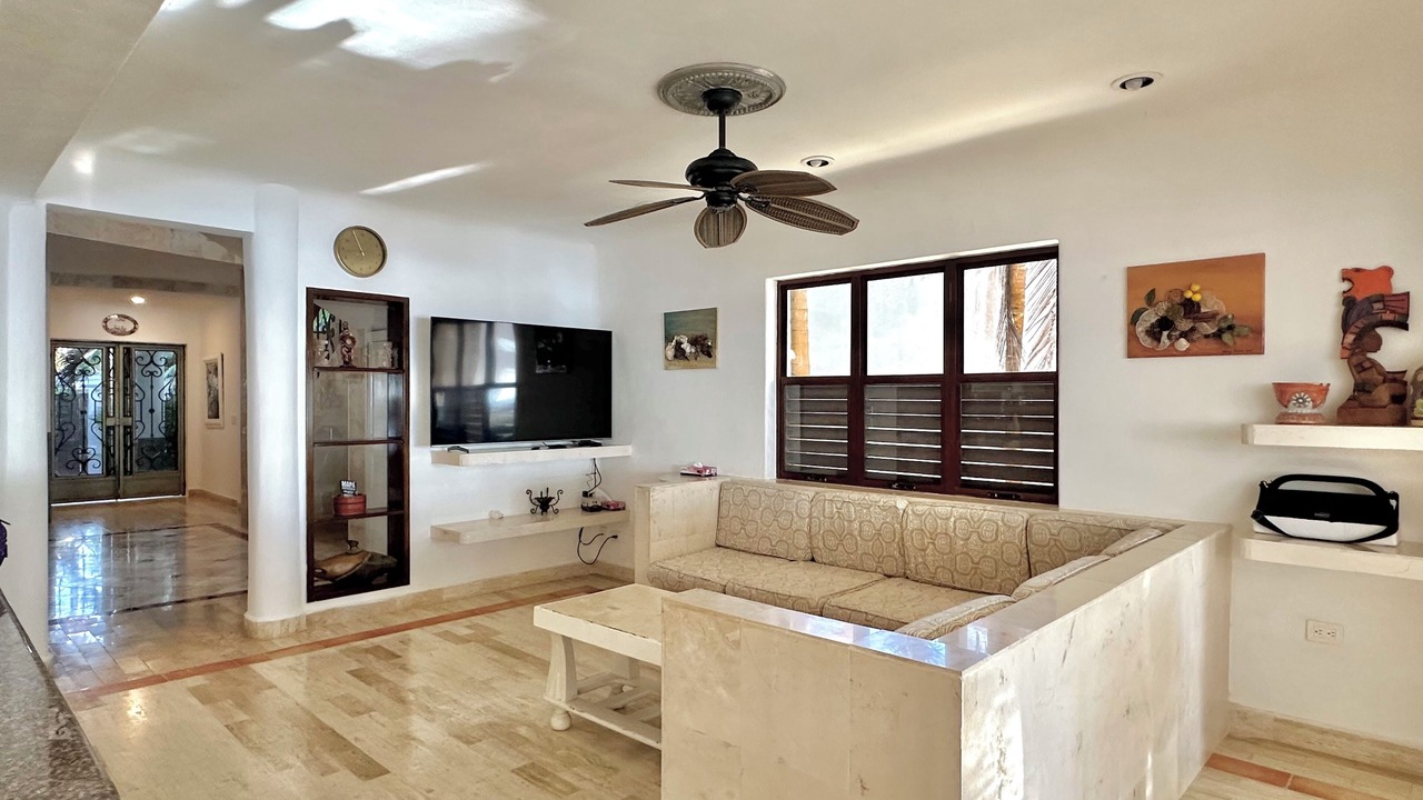 Photo of Livingroom in Soliman Bay