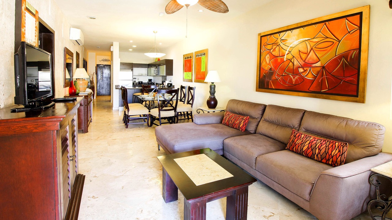 Photo of Livingroom in Downtown