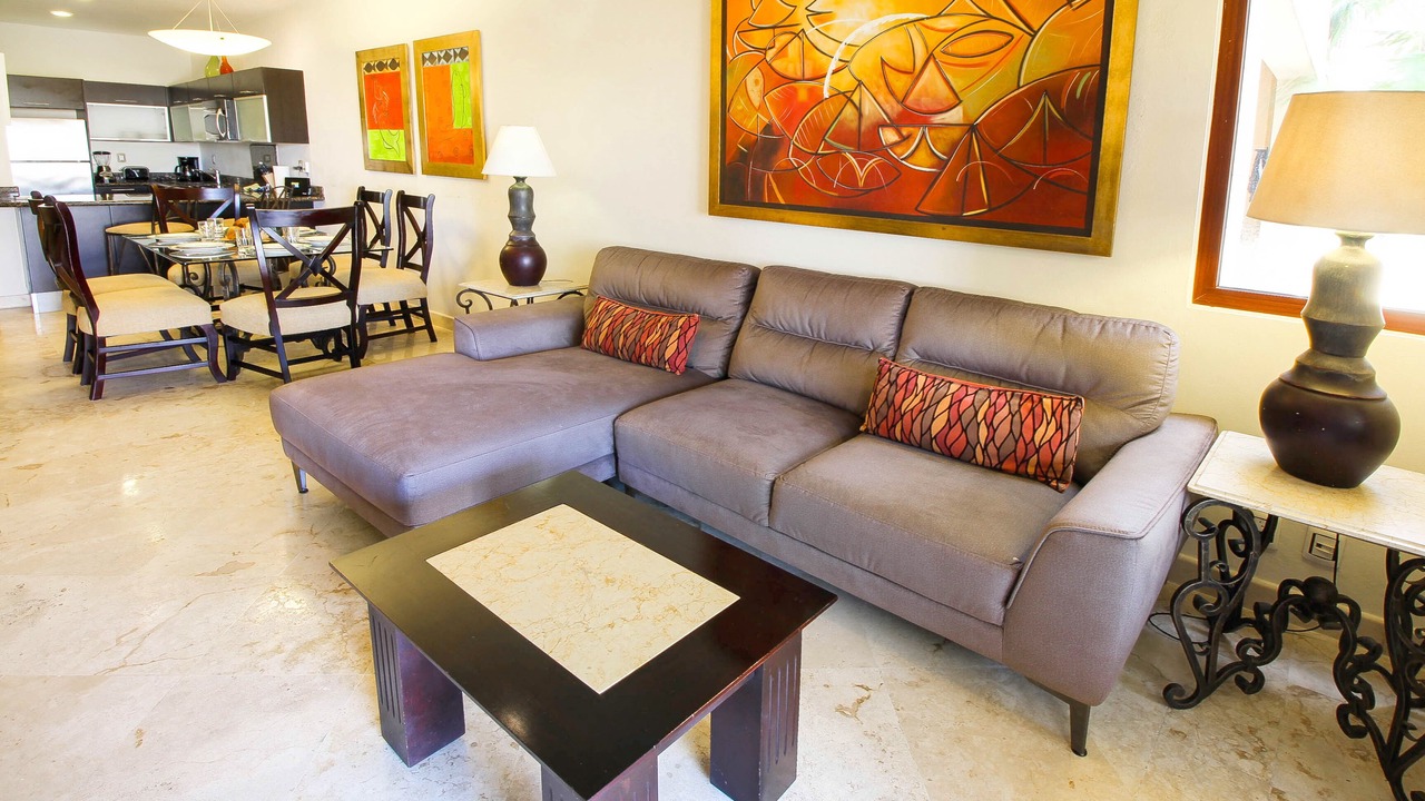 Photo of Livingroom in Downtown