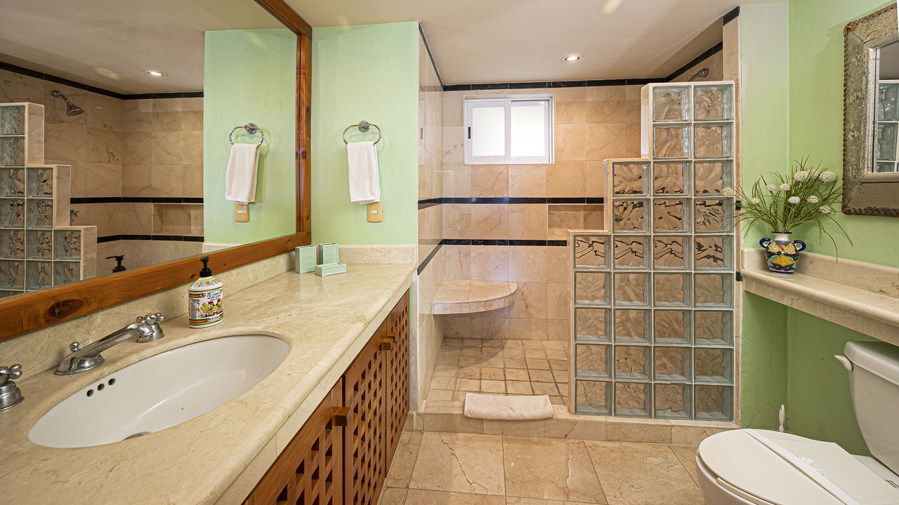 Photo of Bathroom in Puerto Aventuras