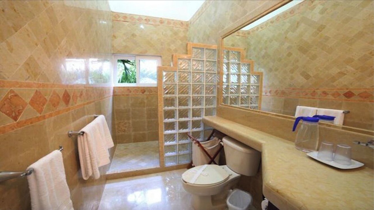 Photo of Bathroom in Puerto Aventuras
