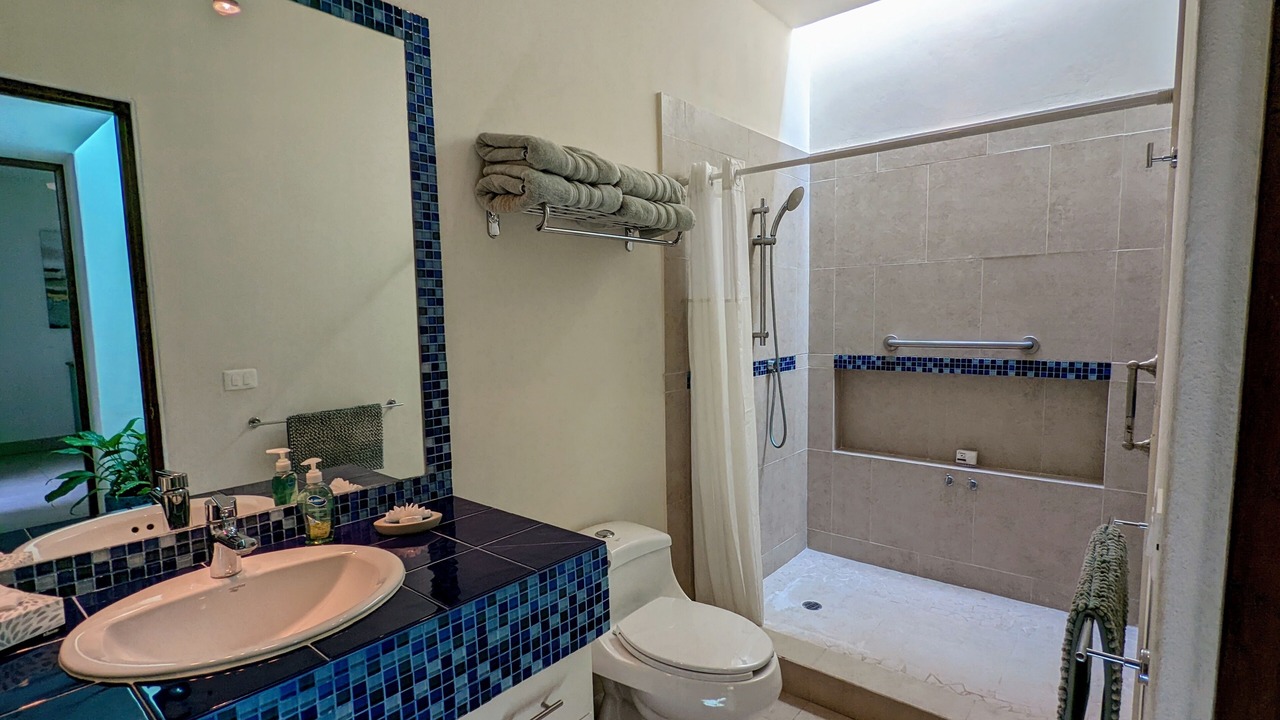 Photo of Bathroom in Colonia Repobladores
