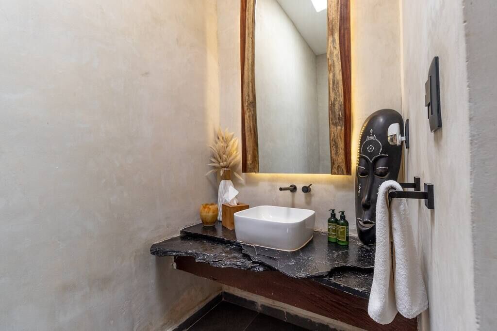 Photo of Bathroom in Playacar Beach