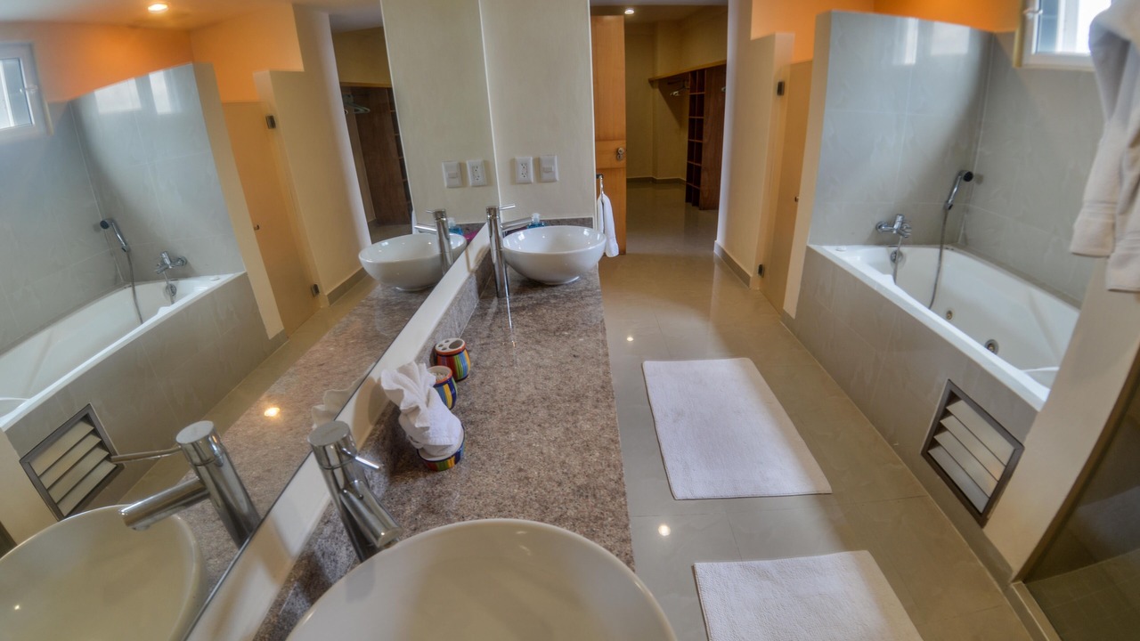 Photo of Bathroom in Zona Hotelera Norte