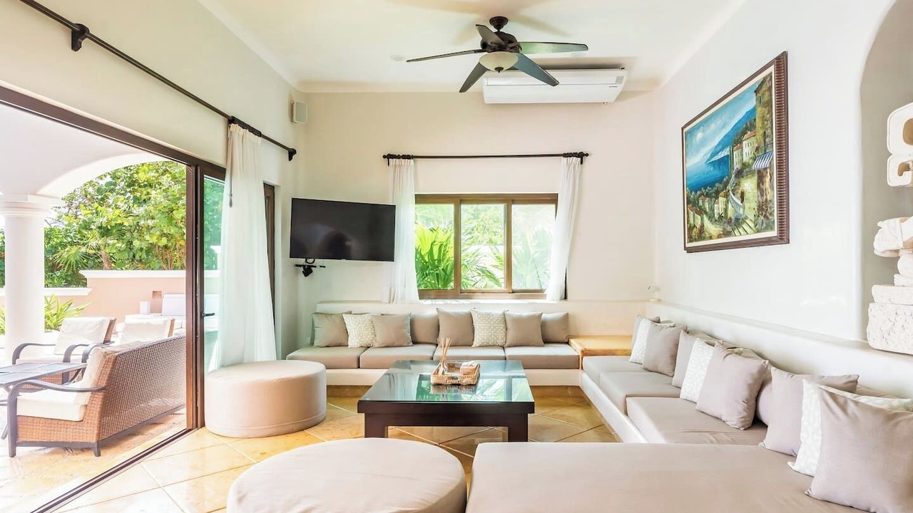 Photo of Livingroom in Soliman Bay