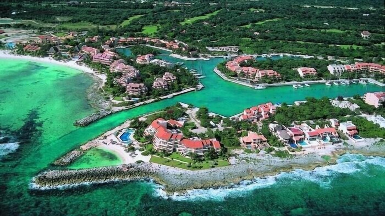 Photo of Others in Puerto Aventuras