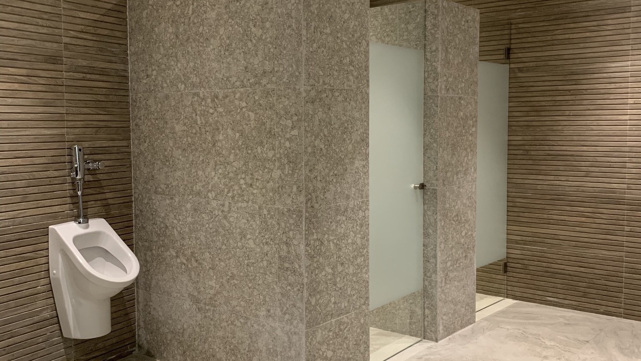 Photo of Bathroom in South Shore Hotel Area